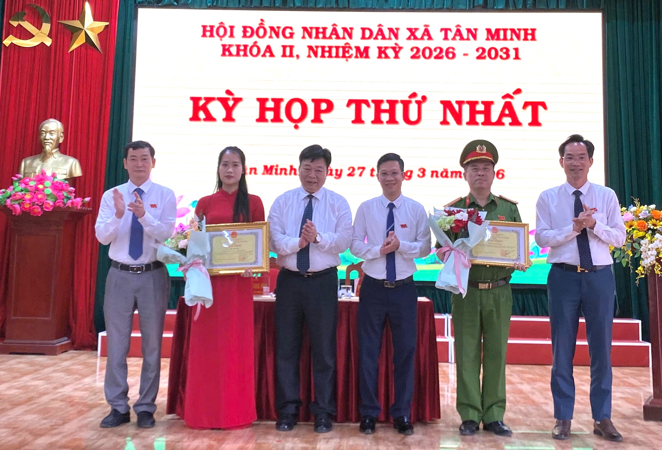 Công an xã Tân Minh: Vinh dự nhận Bằng khen của Chủ tịch UBND thành phố 